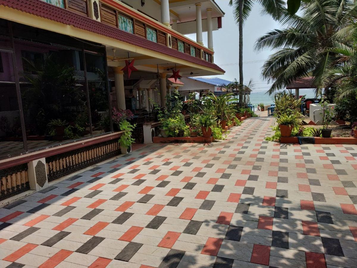 海滩弗洛拉酒店 可瓦兰 外观 照片
